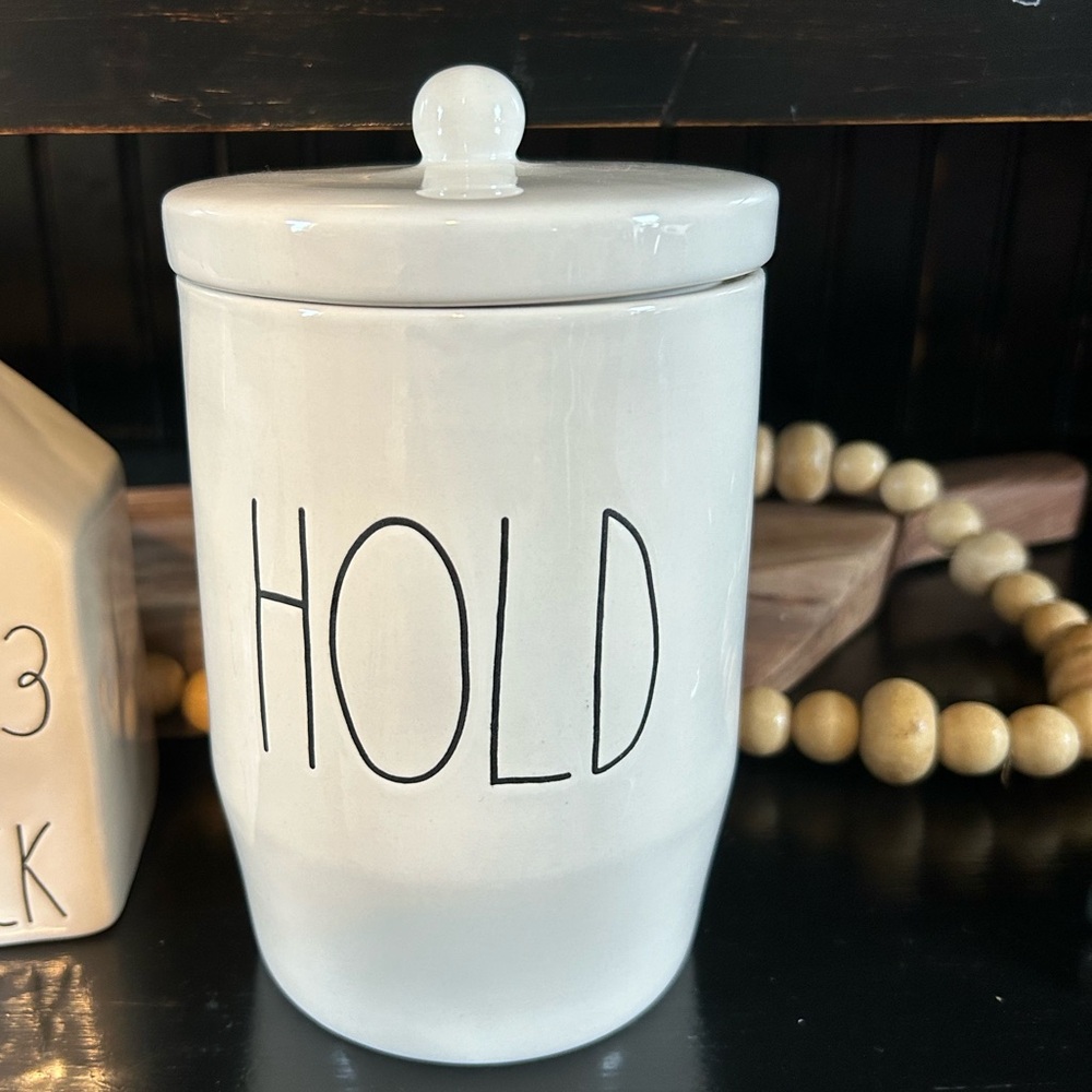 Rae Dunn canister